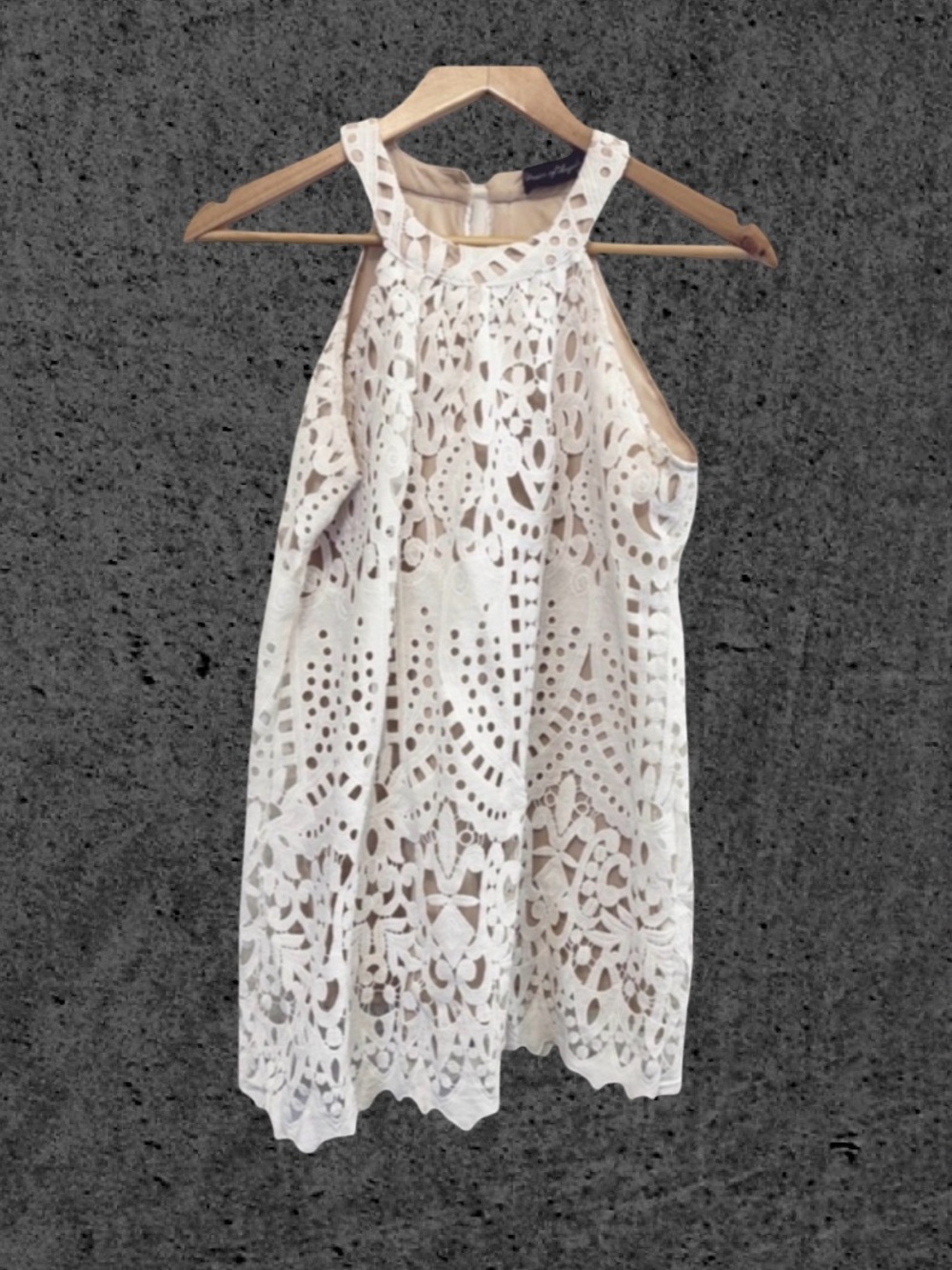 Union of Angels Elegant White Lace Tank Top